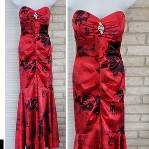 Gorgeous mermaid style prom dress